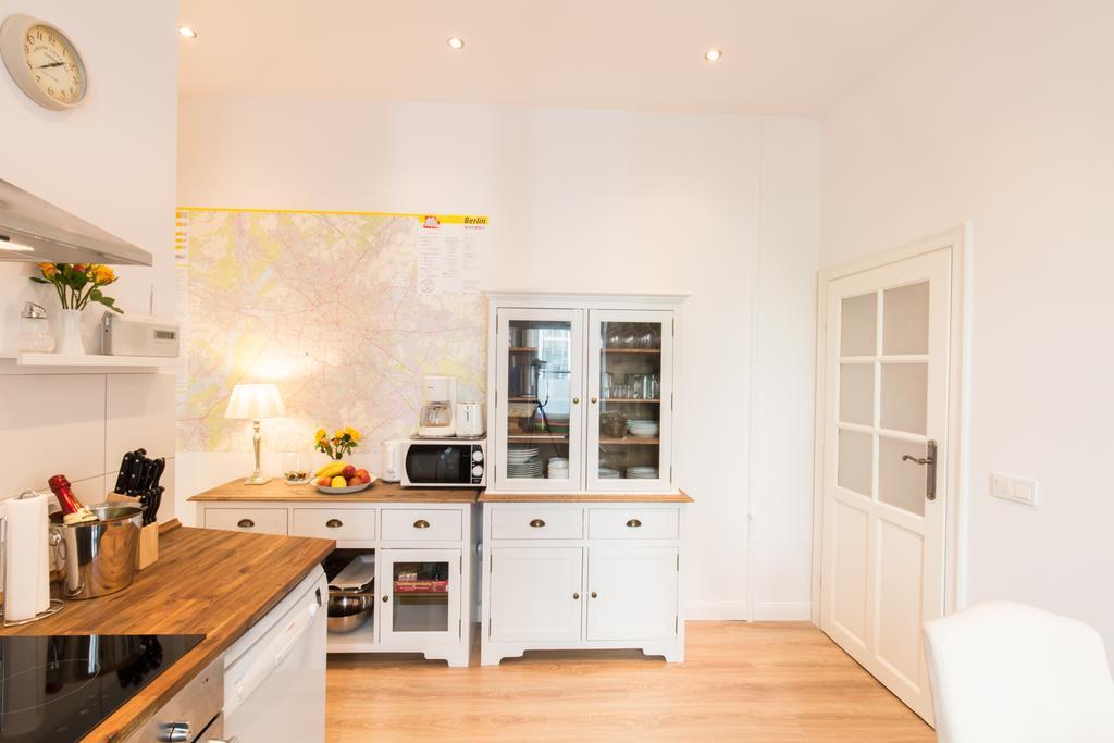 Fritz By Rockchair Apartments L Superhost Status L 3 Bedrooms Boxspringbeds 2 Bathrooms 2 Kitchen - Cozy Family & Business Flair Welcomes You! เบอร์ลิน ภายนอก รูปภาพ